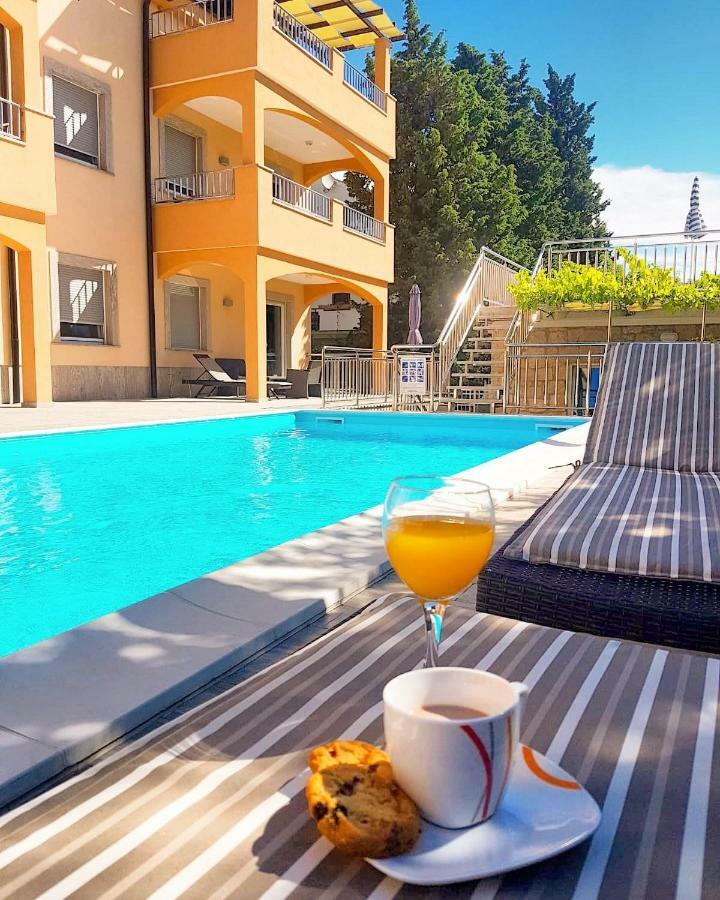 Villa Ljubica Vodice Eksteriør bilde